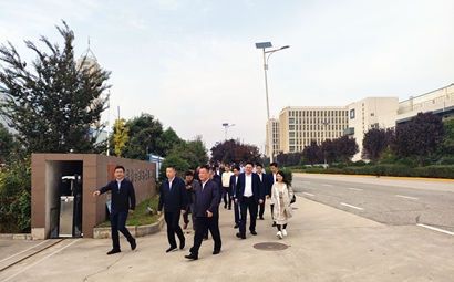 團(tuán)市委、市貿(mào)促會(huì)、市青企協(xié)一行到工投集團(tuán)涇河產(chǎn)業(yè)園考察交流