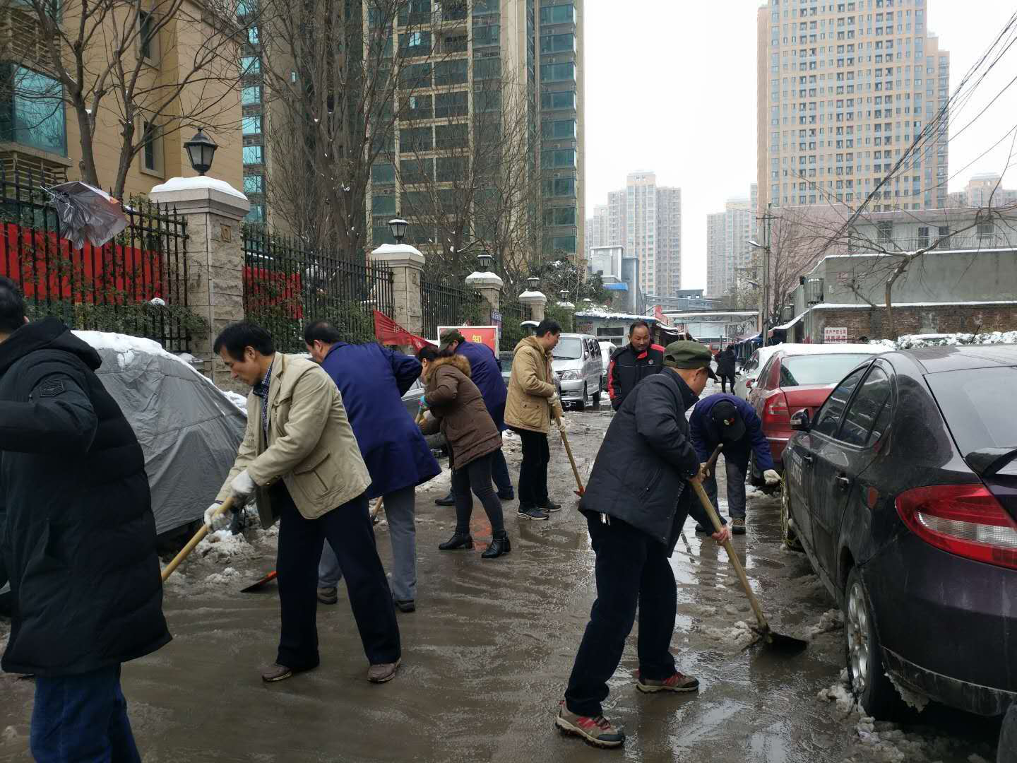 “以雪為令，御雪奮戰(zhàn)” 西安工業(yè)投資集團(tuán)再行動(dòng)
